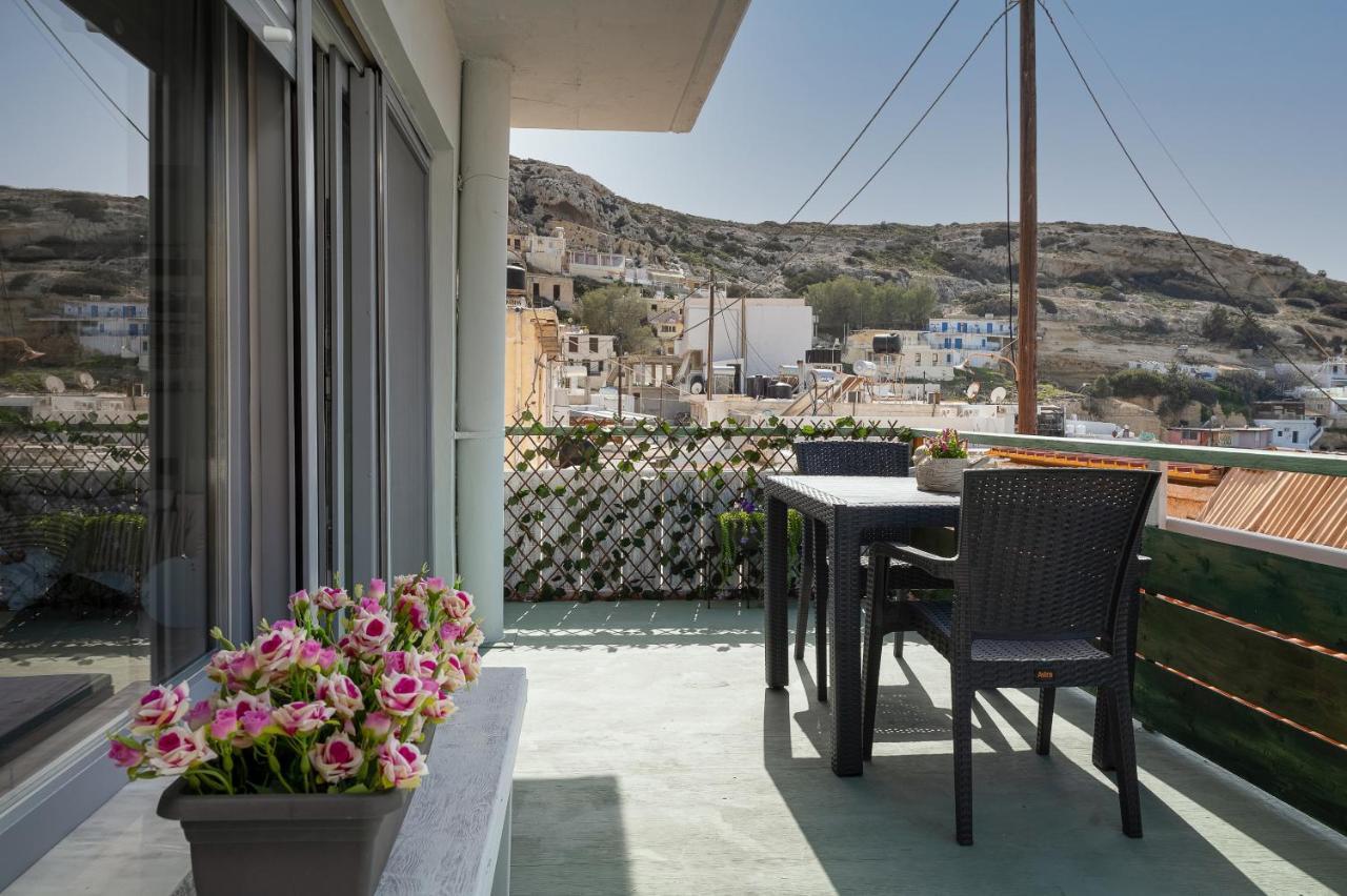 Flores Playa Matala  Exterior photo